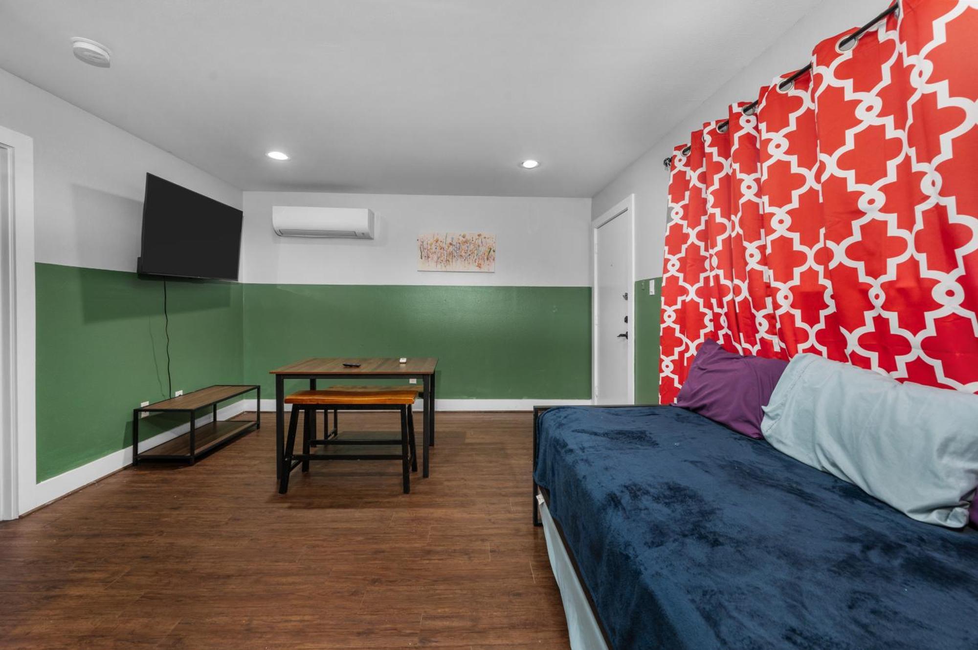 Rustic 1Br Apartment Near Medcenter-Uh-Nrg Houston Exterior photo